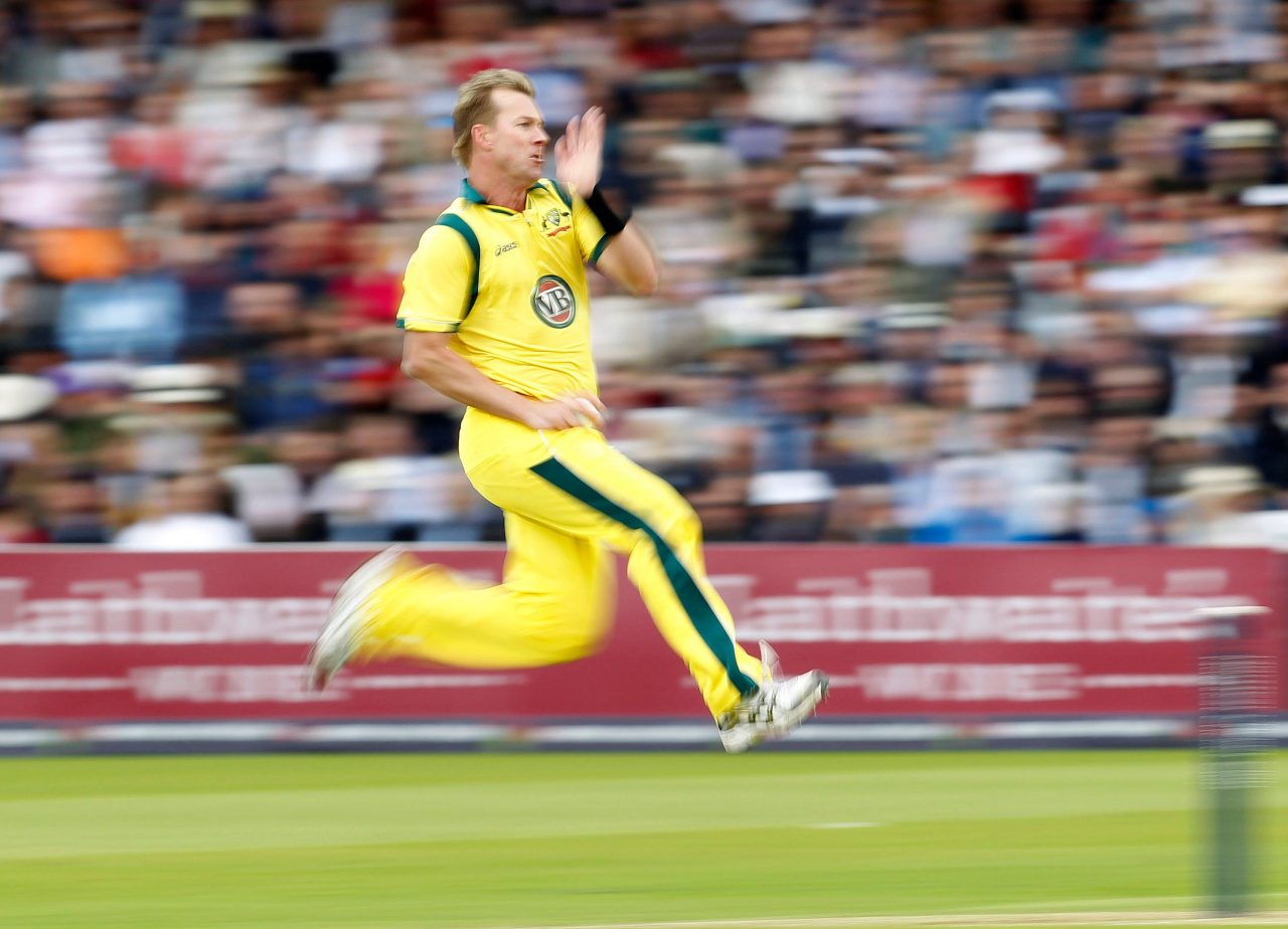 Brett Lee Aggressive Bowling Style