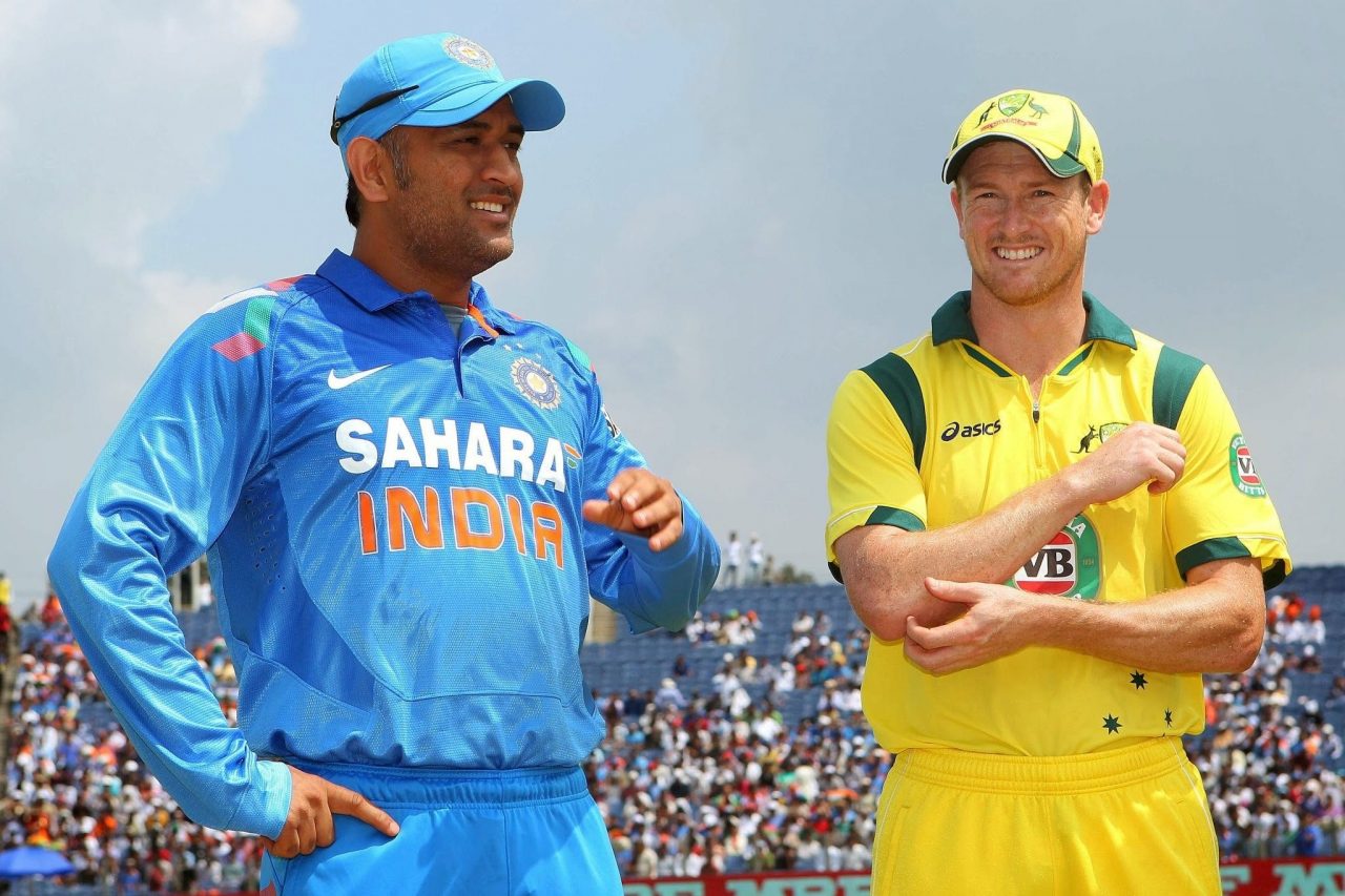 George Bailey And Ms Dhoni Pics