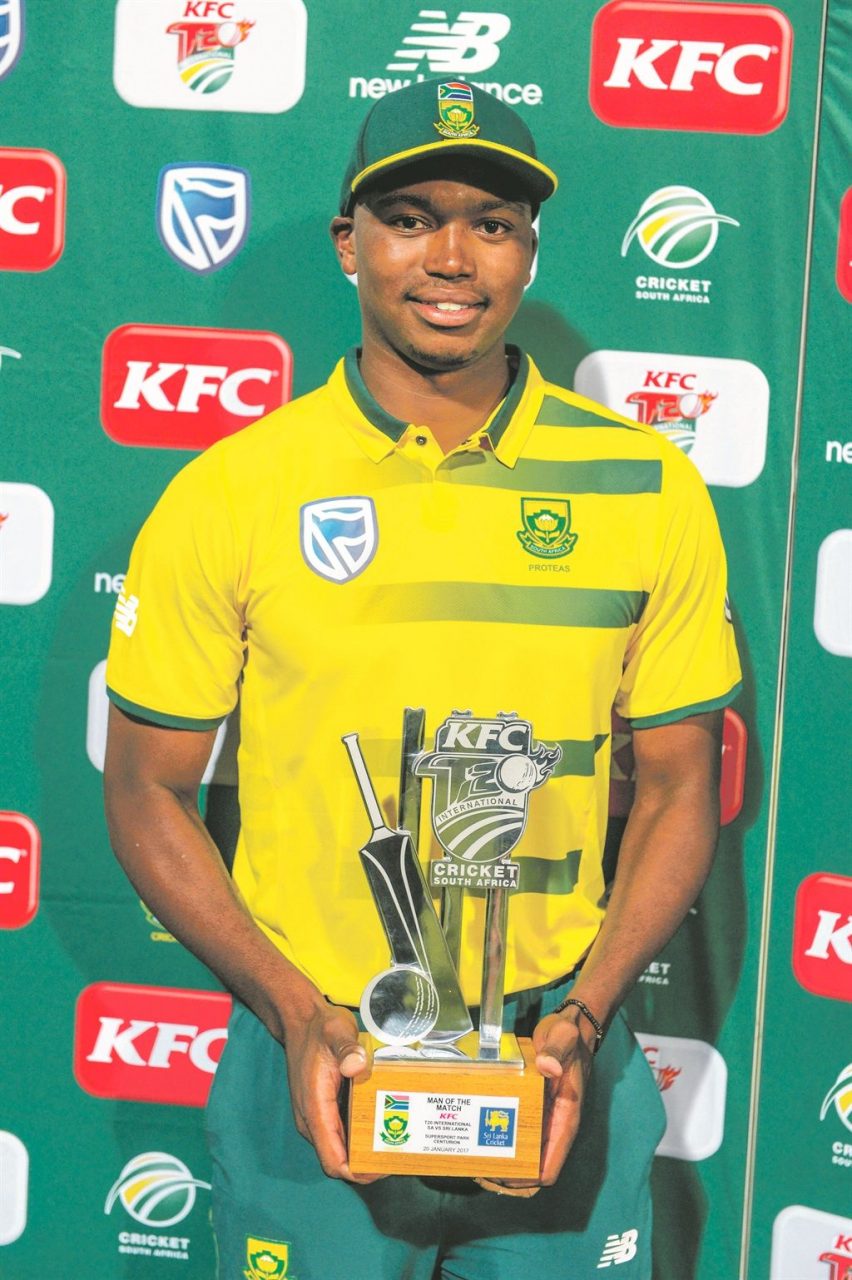 Lungi Ngidi With His Trophy