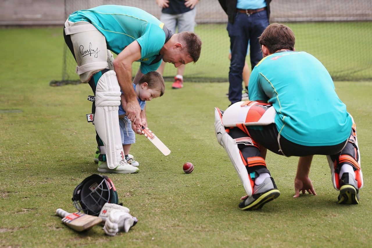 Shaun Marsh Makes His Young Son Knock The Ball