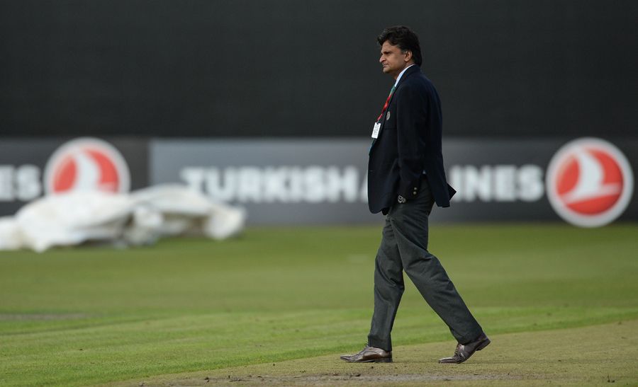 Referee Javagal Srinath Inspected The Pitch