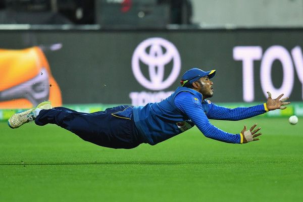Dilshan Munaweera Dives For A Catch