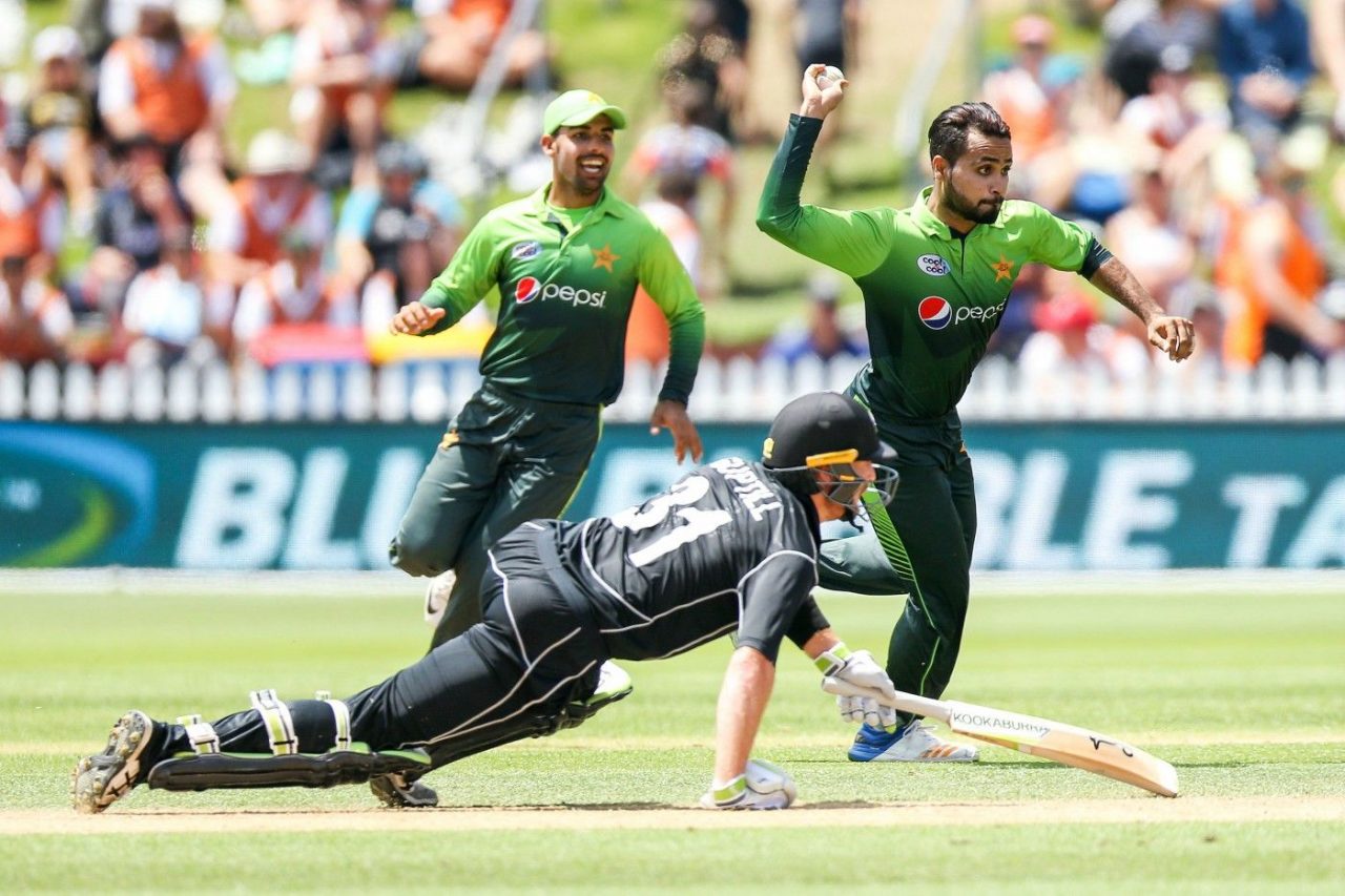 Faheem Ashraf Takes Aim At The Stumps