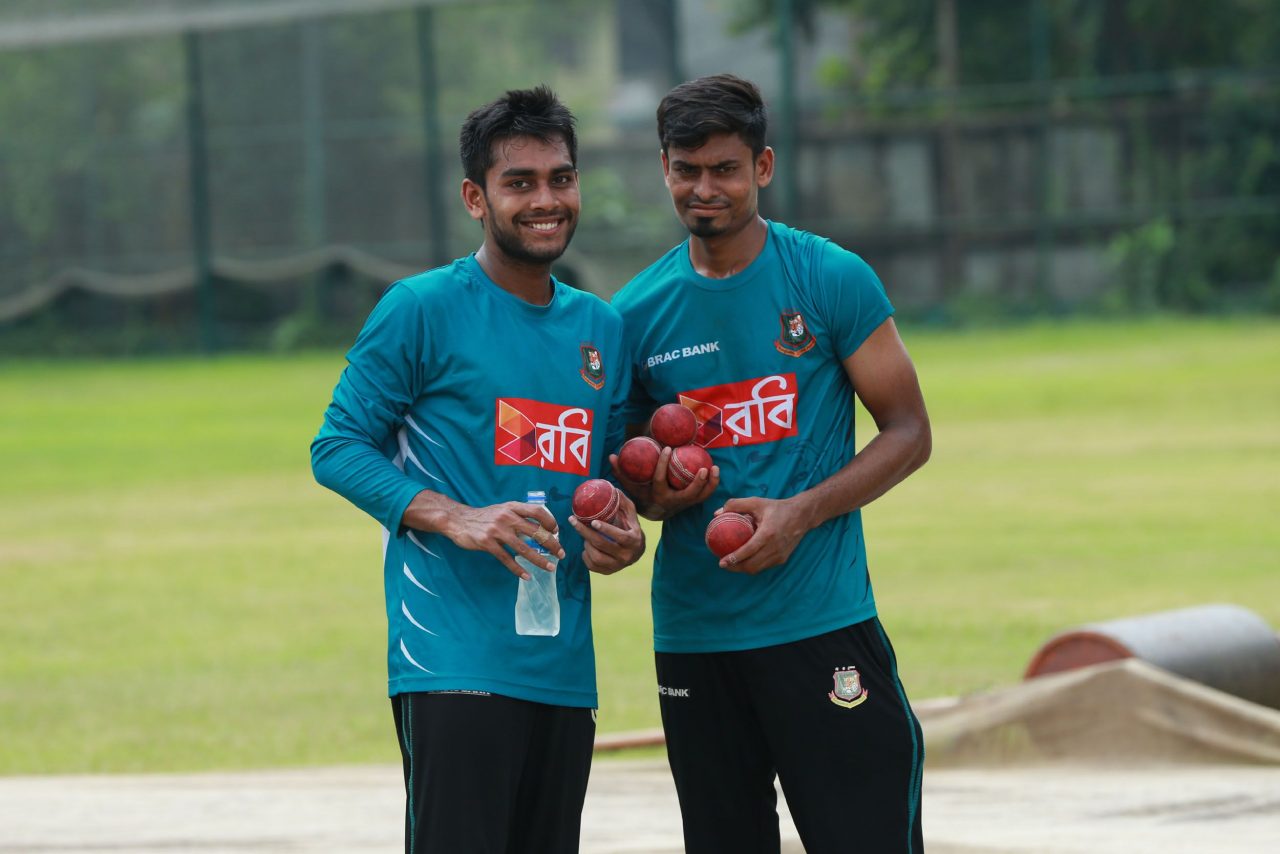 Mehidy Hasan Miraz And Taijul Islam During Net Session