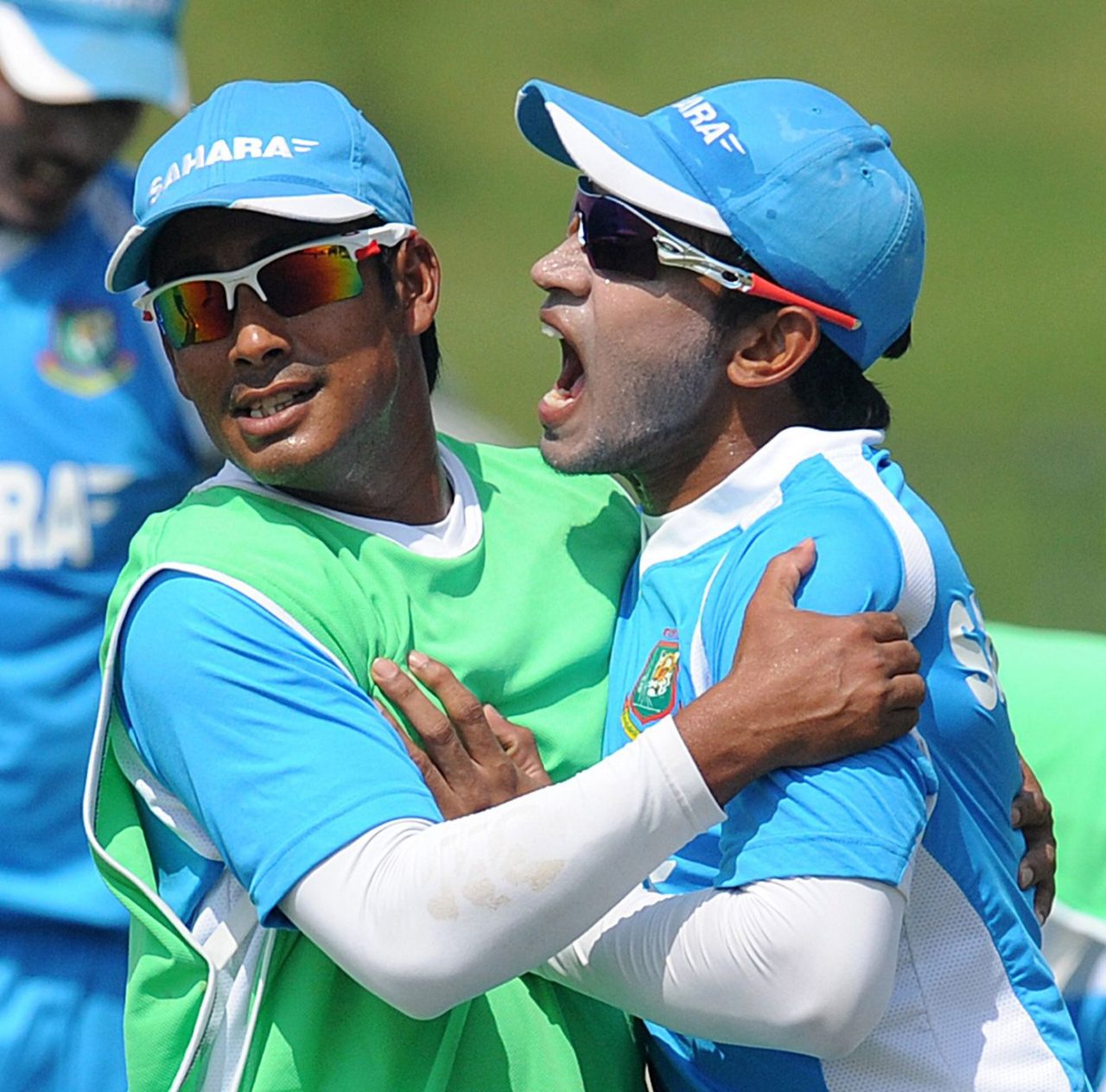 Mohammad Ashraful And Mushfiqur Rahim At A Warm Up Session