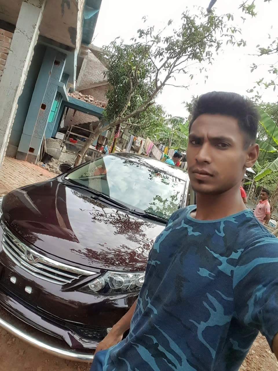 Mustafizur Rahman Takes Selfie With His Car