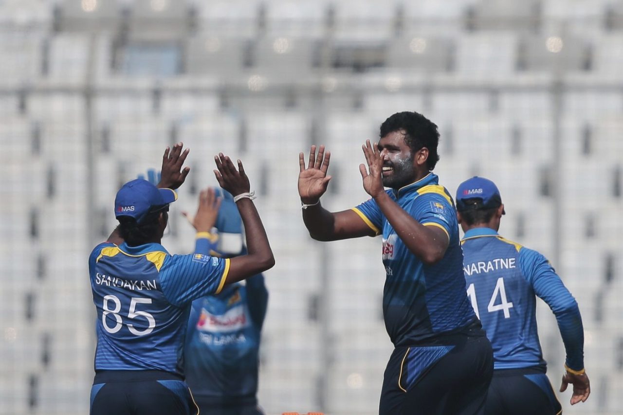 Thisara Perera Celebrate The Wicket With His Teammate